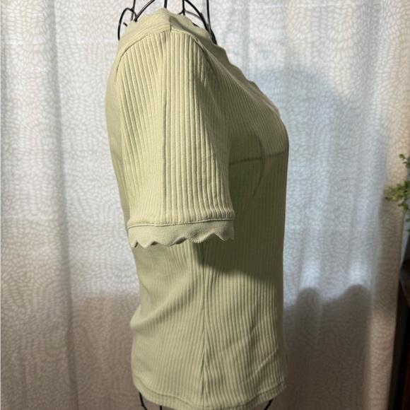 SHEIN Light Green Ribbed Top - Picture 4 of 5